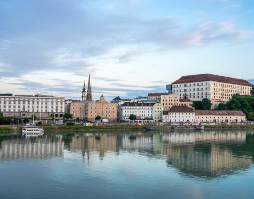 linz austrian city river donau