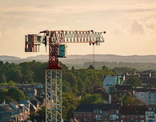 Construction crane