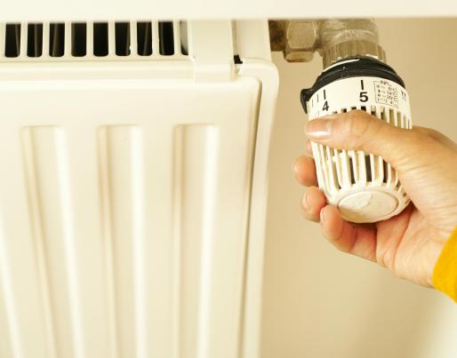 adjusting a radiator