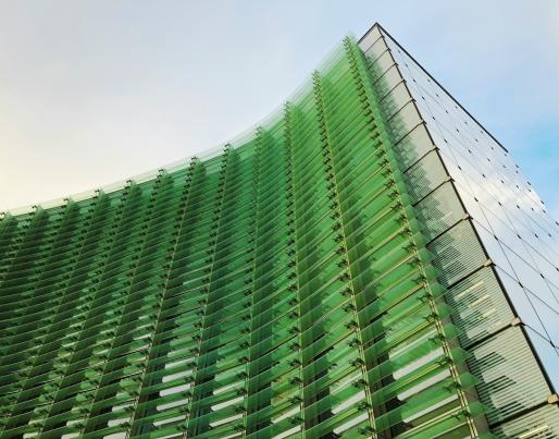 A tall building in Tokio