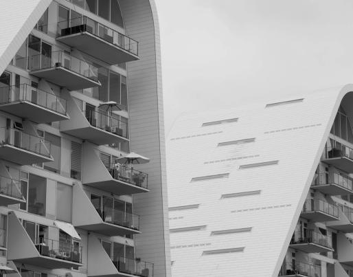Round-shaped buildings