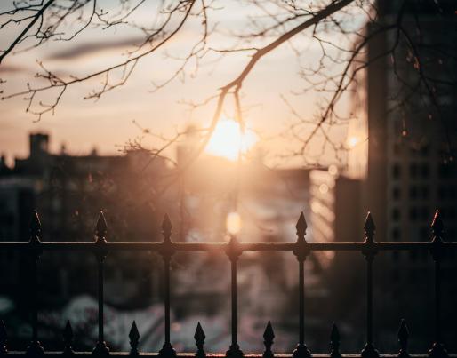 A sunset in the city