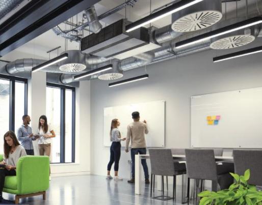 Persone che lavorano in un ufficio