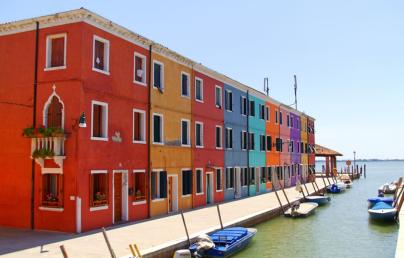 facade historical houses venice italy
