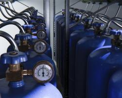 Gas cylinders 