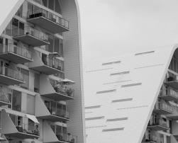 Round-shaped buildings
